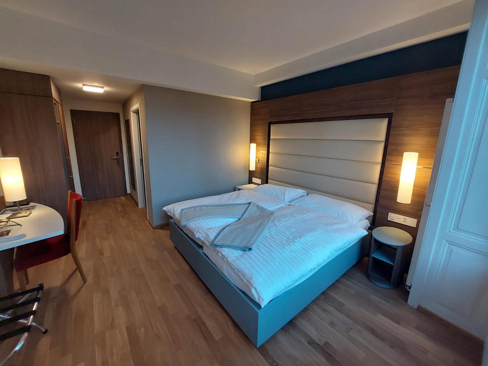 Hotel Post Glarnerhof Glarus Kültér fotó